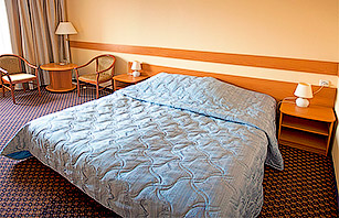 Standard: wide bed